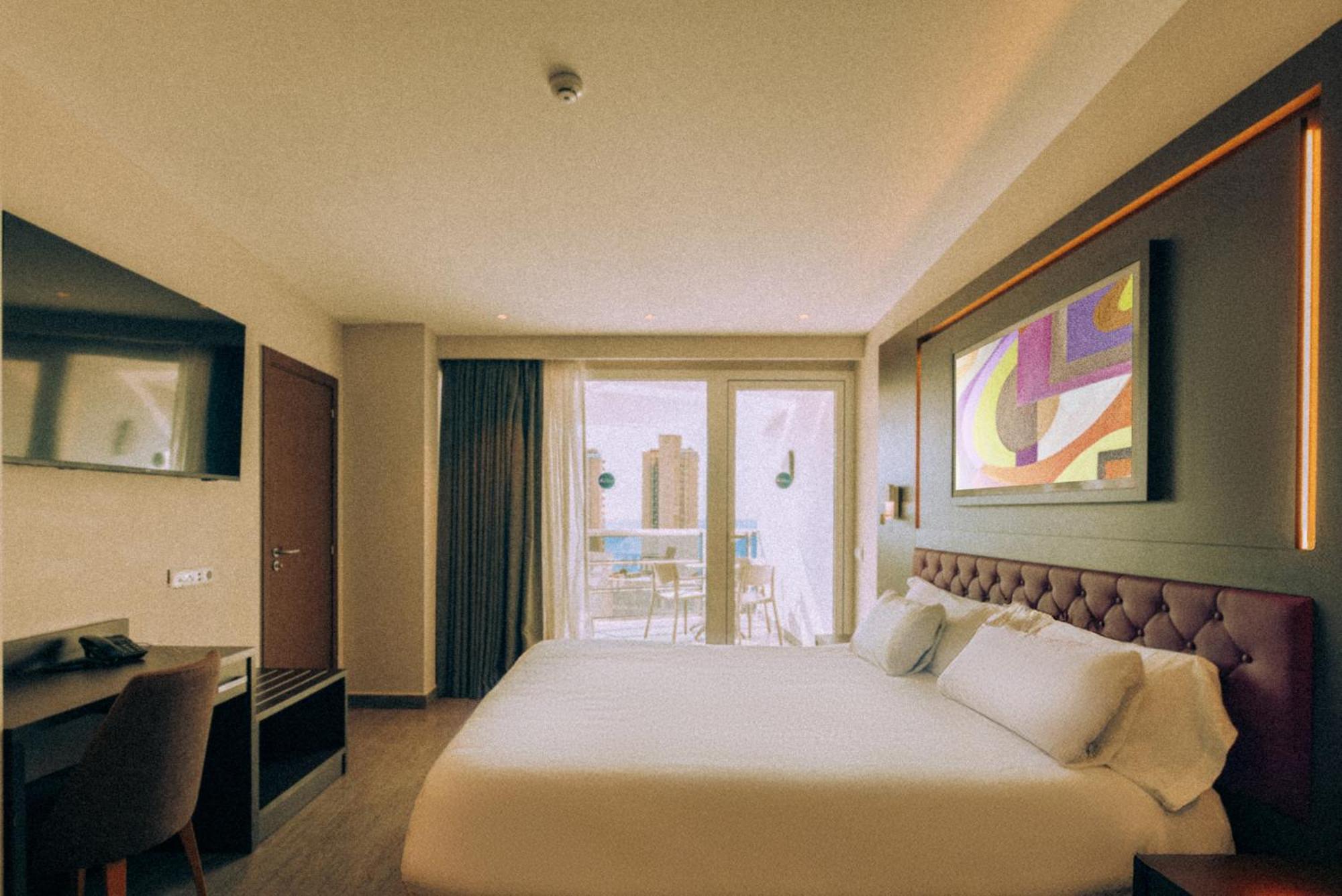 Marina Resort Benidorm - The Original Benidorm Vibe Екстериор снимка